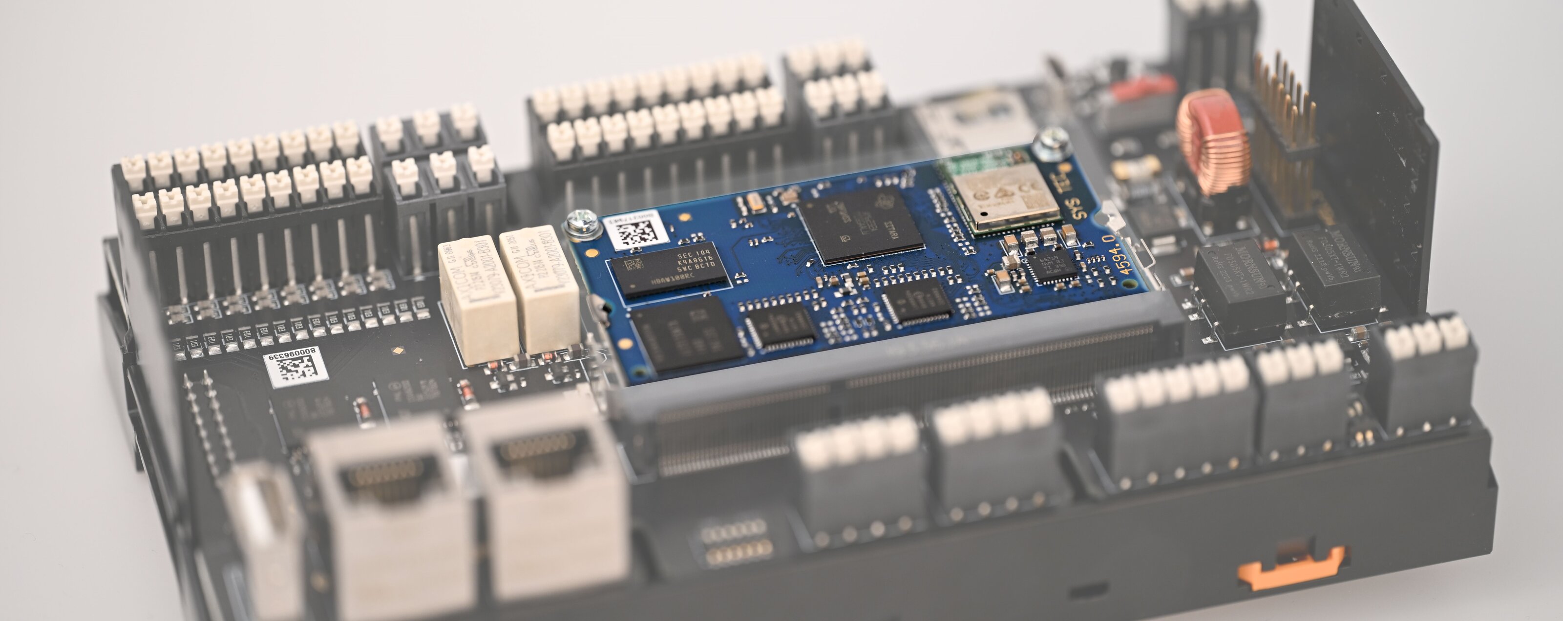 sysWORXX ECUcore-AM62x im CTR-800